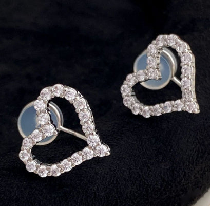Small And Exquisite Love Temperament Earrings With A Sense Of High-end Ear Clips eprolo