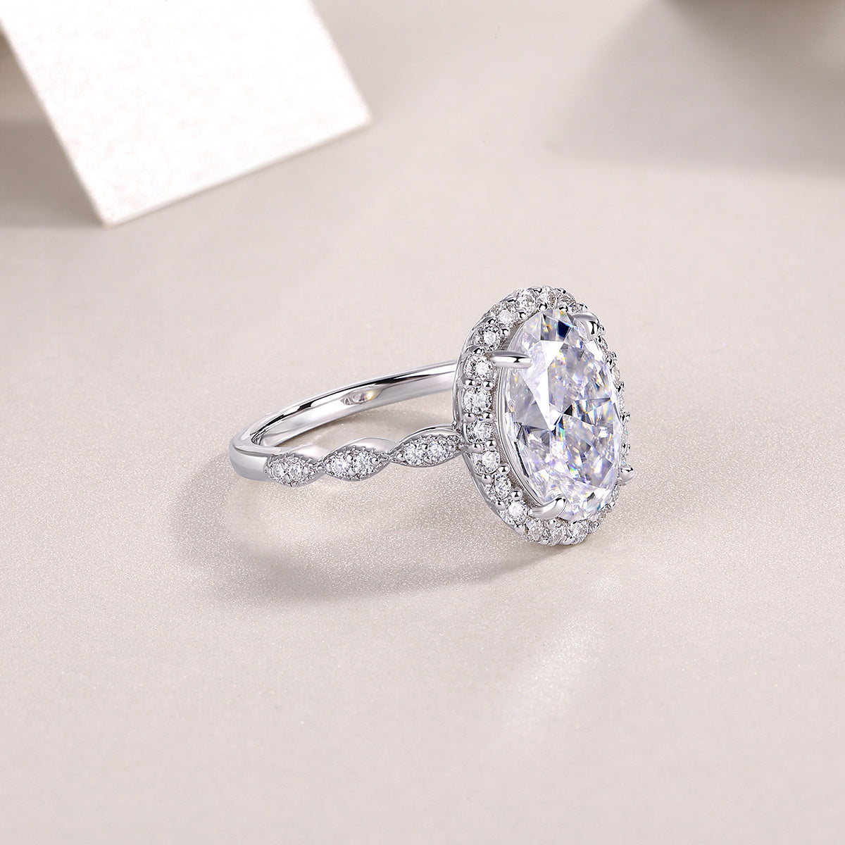 Moonlight Pupil - A Wedding Ring Set With Top-quality Egg-shaped Moissanite S925 Silver And Platinum-plated Diamond. The Ring Can Be Inspected With A Diamond Pen eprolo