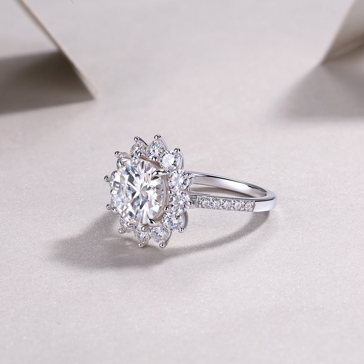 Sunflower - A Wedding Ring Set With Top-quality 3-carat Moissanite S925 Silver And Platinum-plated Diamond. The Ring Can Be Inspected With A Diamond Pen eprolo
