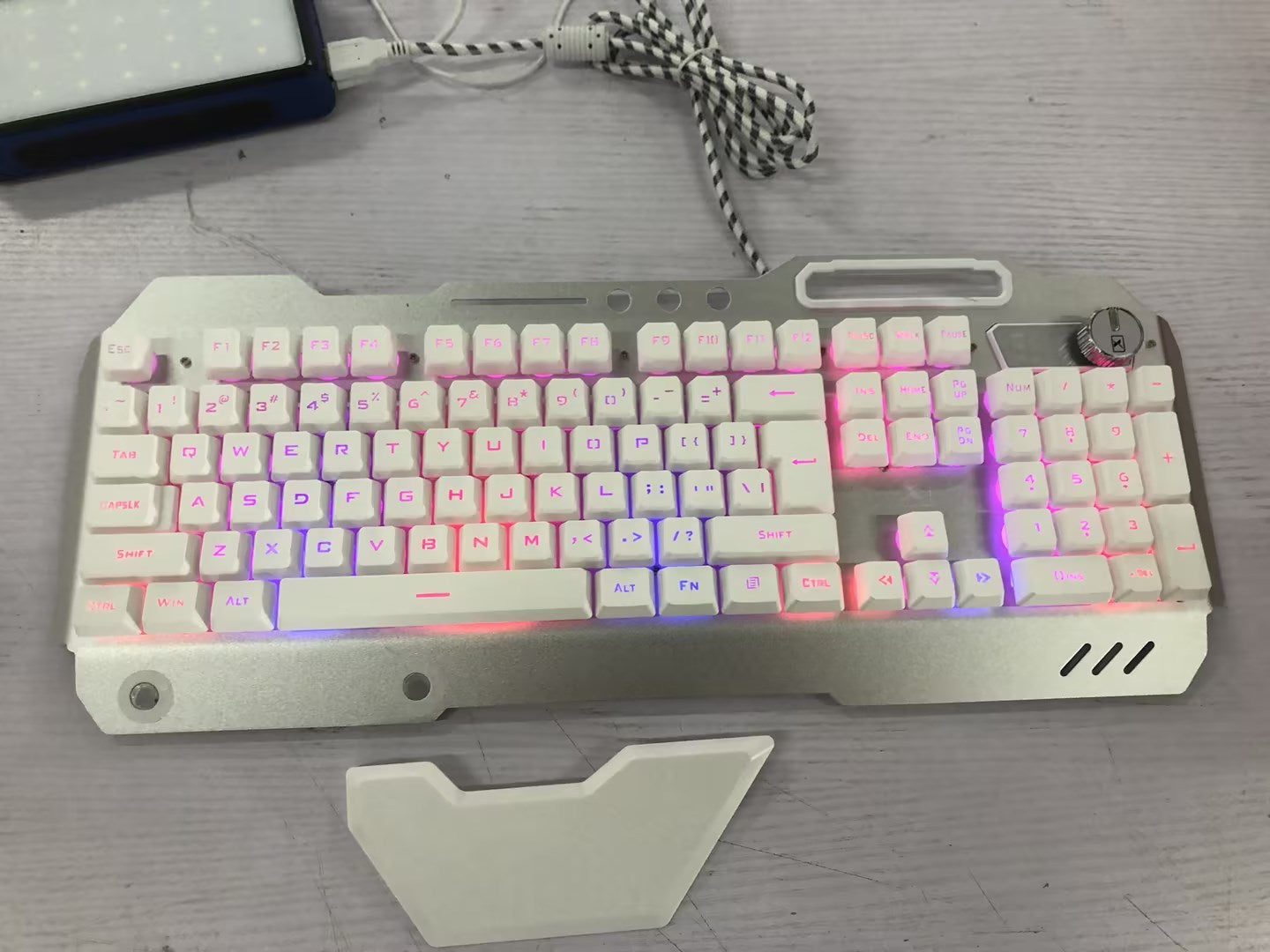 ErgonomicWired Gaming Keyboard with RGB Backlight Phone Holder eprolo