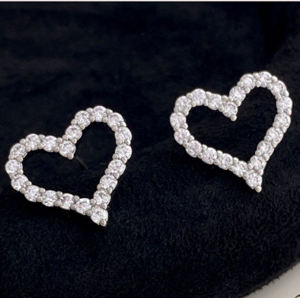 Small And Exquisite Love Temperament Earrings With A Sense Of High-end Ear Clips eprolo