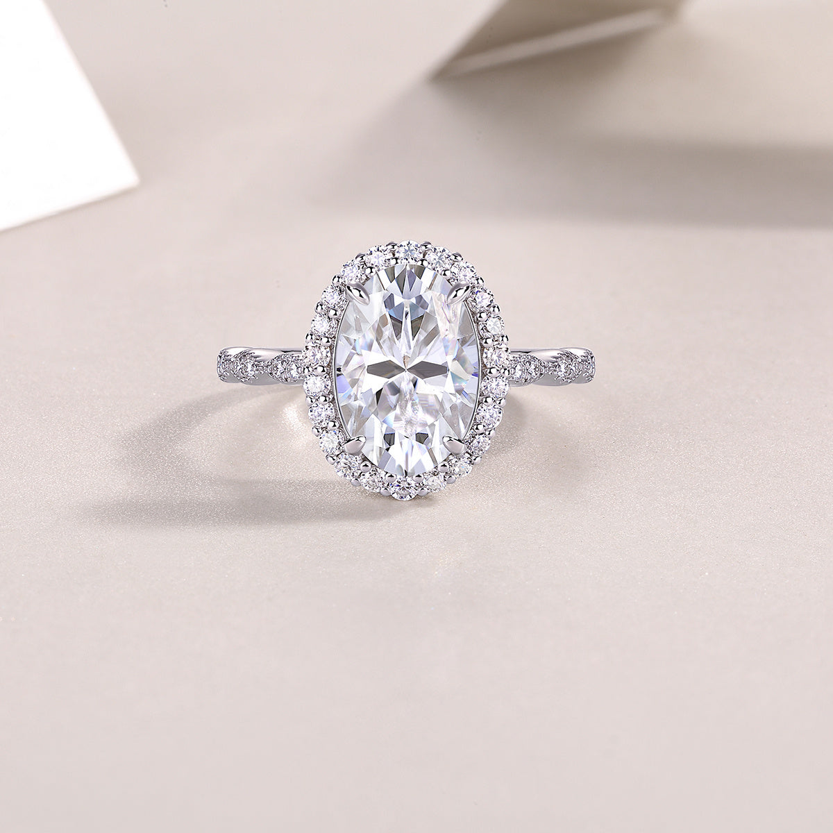 Moonlight Pupil - A Wedding Ring Set With Top-quality Egg-shaped Moissanite S925 Silver And Platinum-plated Diamond. The Ring Can Be Inspected With A Diamond Pen eprolo