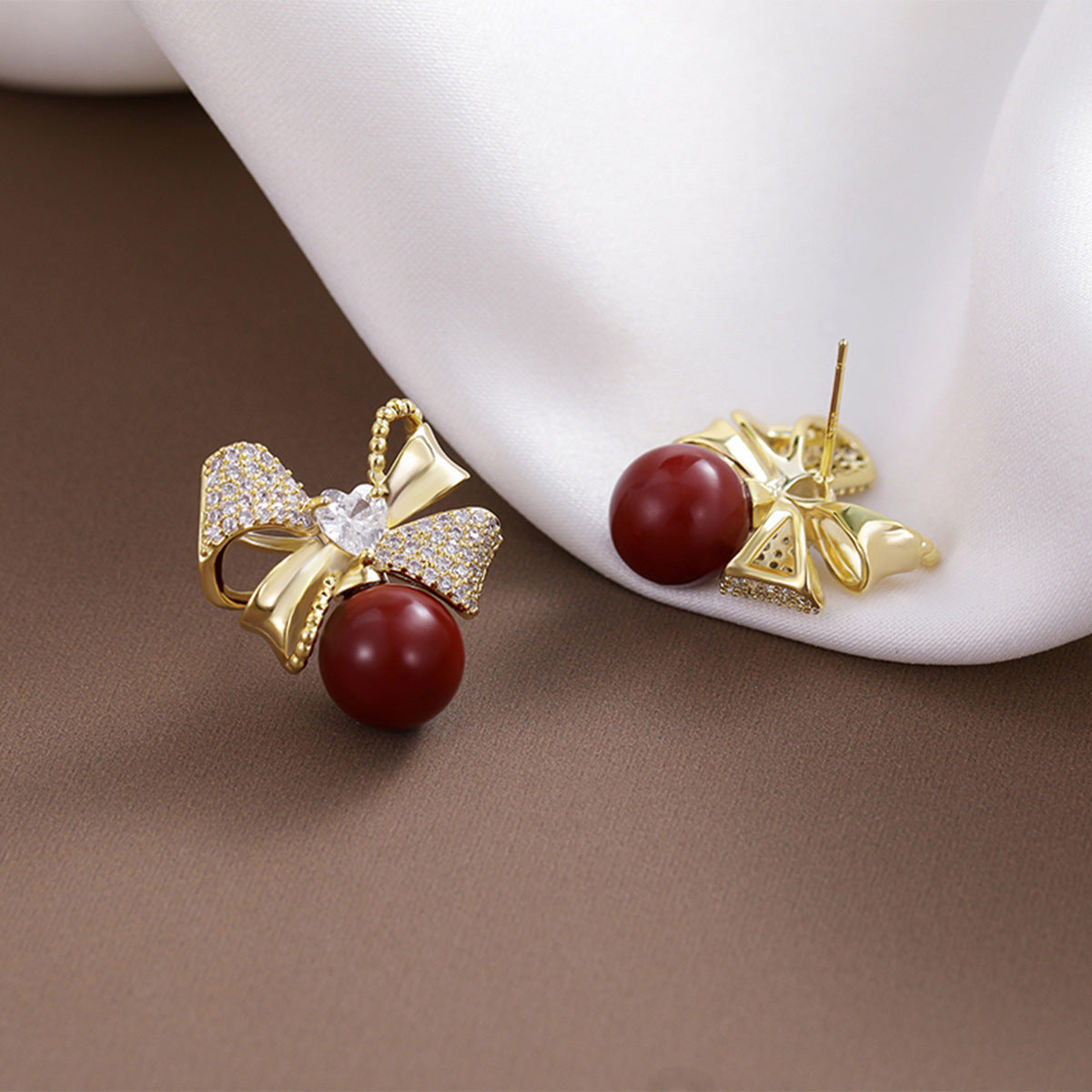 Beizhu Zircon Gold Plated High Color Preserving Earrings eprolo
