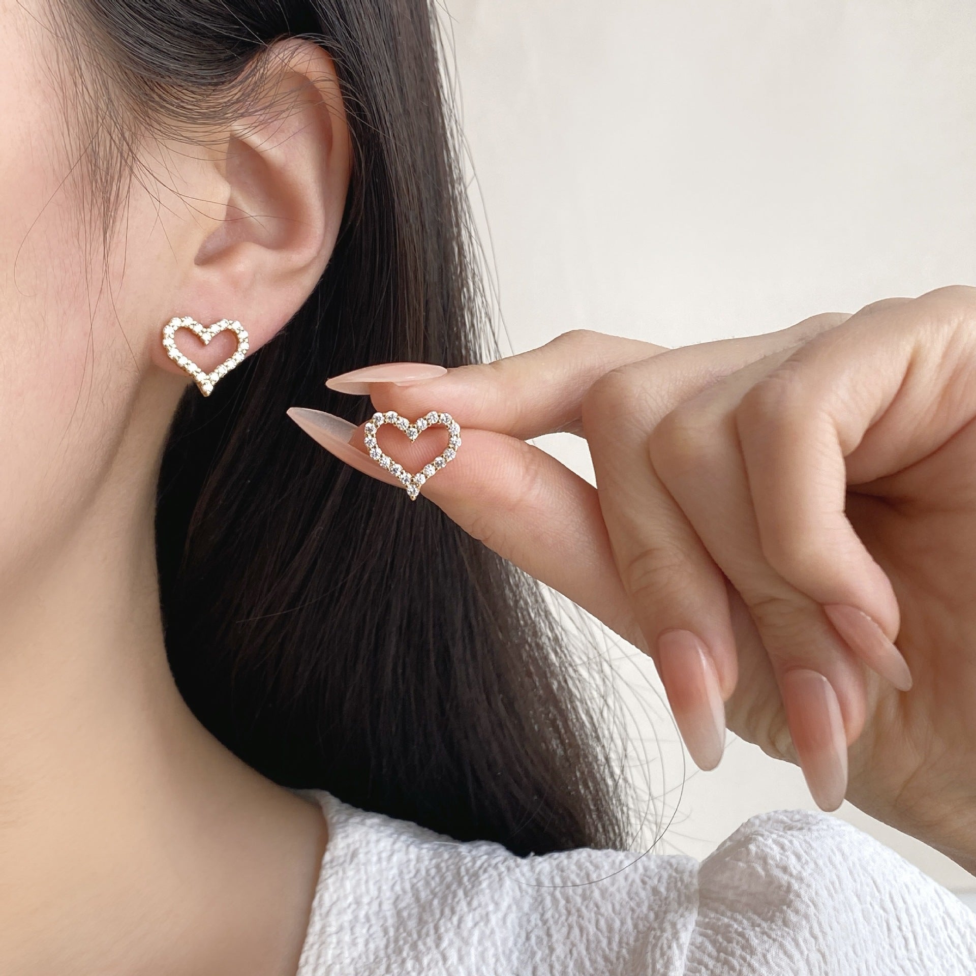 Small And Exquisite Love Temperament Earrings With A Sense Of High-end Ear Clips eprolo